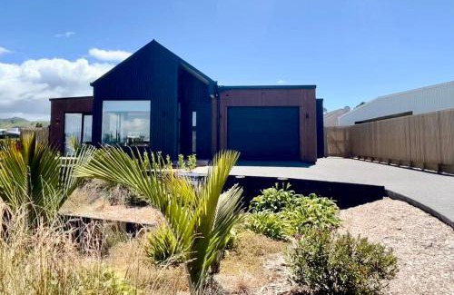 Waihi Beach House | Sandy Palms - Home Away From Home