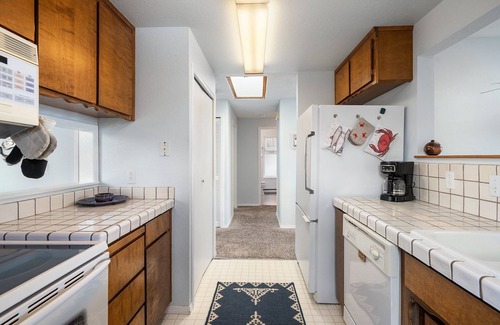 Ferndale House | Sandy Point Sanctuary: 2BR Home w/Stunning Ocean Views, Cozy Fireplace & Deck