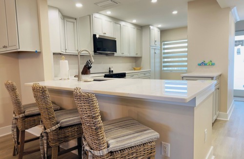 Sanibel House | Sanibel Beachfront Oasis