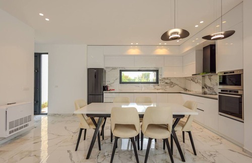 Ishem House | SanPietro Vacation Villa 003