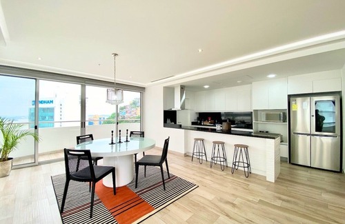 Puerto Santa Ana Apartment | Santa Ana Guayaquil Lux Coliving Ecuador