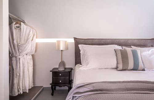 Perivolos Hotel | Santa Irina Luxury Sunny Lofts 1