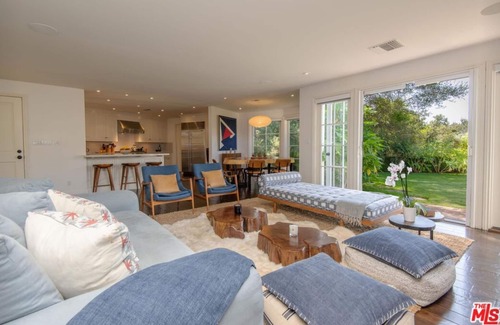 Pacific Palisades House | SANTA MONICA ADJACENT PACIFIC PALISADES CANYON VIEW 3 BEDROOM HOME