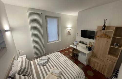 Lovere Old Town Apartment | Santa Vincenza - Suite Indipendente