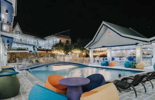 Santiago Hotel | Santiago Cove Hotel and Restaurant