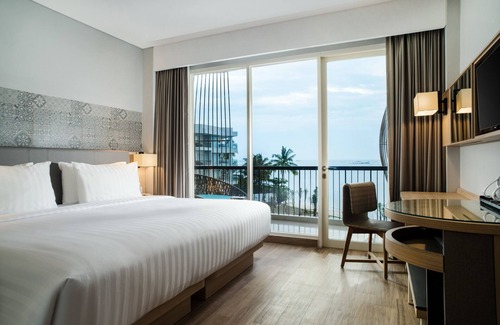 Tanjung Pandan Hotel | Santika Premiere Beach Resort Belitung