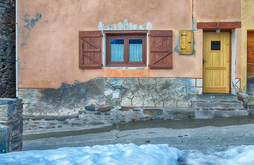 Vilamos Ski Chalet | Saplan Real Estate VILAMOS