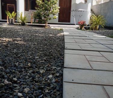 Thalaramba House | Sapphire Guest Mirissa