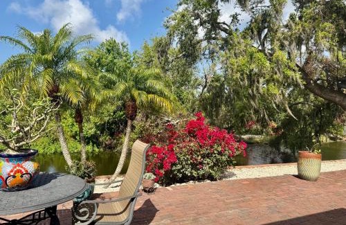 Trailer Estates House | Sarasota Charm