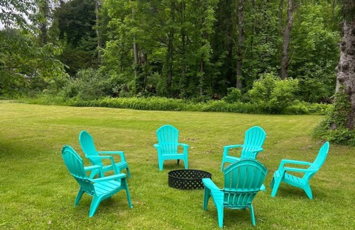 Saratoga Springs Apartment | Saratoga Garden Motel - Room 8