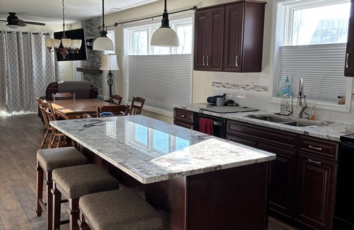 Malta House | Saratoga Lakefront Two Family House 1st fl unit Belmont Travers 12 min to track