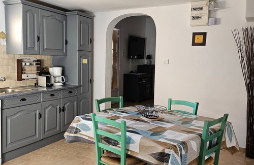 Sarrians House | Sarrians rental for 4 people, pets welcome.