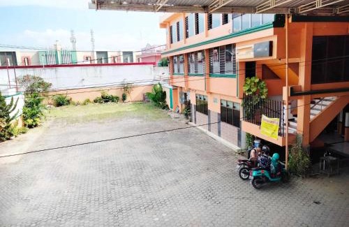 Pati Hotel | Sartika Hotel Mitra RedDoorz Pati
