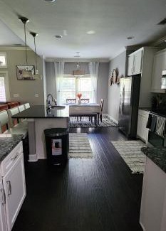 Fleming Villa | SASA Deer Lodge Superb 6-bedroom house with AC