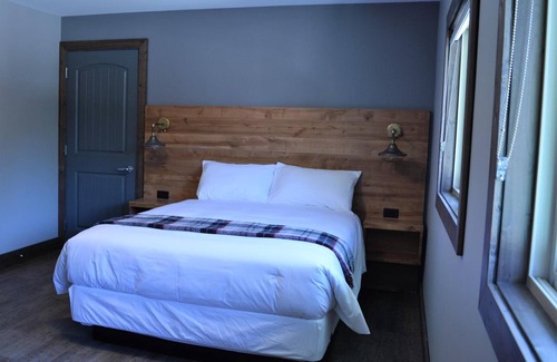 Harrison Mills Hotel | Sasquatch Inn