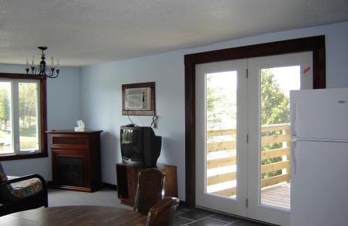 Sauble Beach Cabin | Sauble River Marina and Lodge Resort
