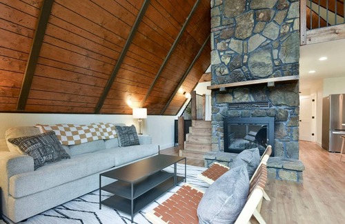 Table Rock Cabin | Sauna, cold plunge, Pet friendly