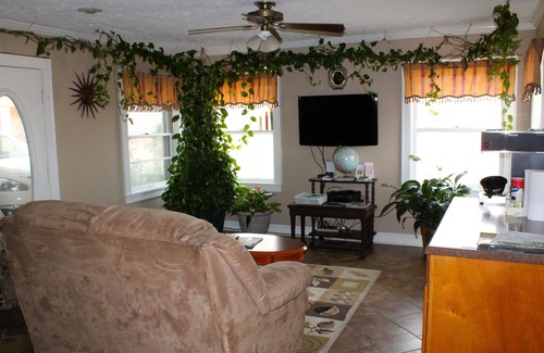 Savannah Hotel | Savannah Motel