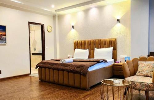 DLF Phase 3 Apartment | Saviours luxury apartments