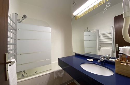 Saint-Julien-en-Genevois Hotel | Savoie Hotel