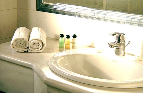 Piraeus Hotel | Savoy Hotel