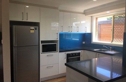 Sawtell Villa | Sawtell Seaside Villas B Location Location! 2 bedroom 2 bathroom