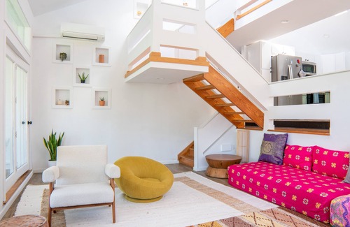 Brewster House | Scandinavian Peaceful Oasis, Mountain View, hot tub