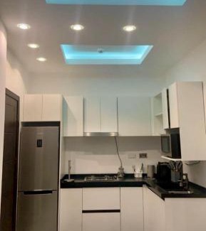 Monrovia House | Scarlett Apartments
