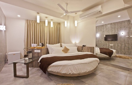 Navrangpura Hotel | Scenaria Hotel