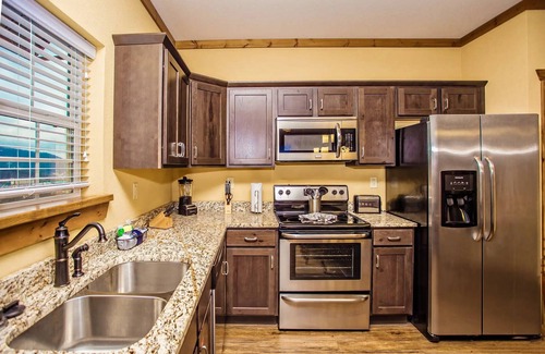 West Sedona Condo | Scenic 2BR Sedona Retreat w/Balcony & Pool