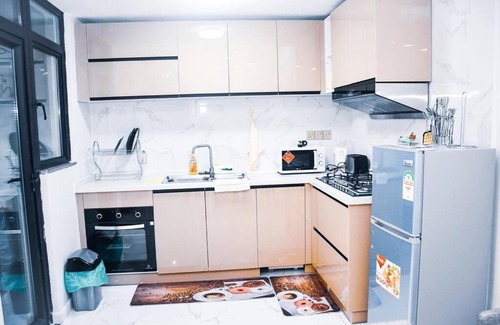 Kisumu Apartment | Scenic Apartment overlooking the National Park.