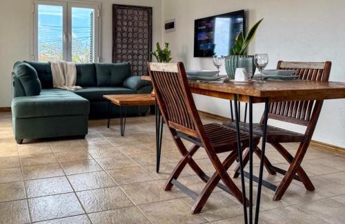 Sabana Liber Apartment | Scenic View Menas Authentic Wellness Eco