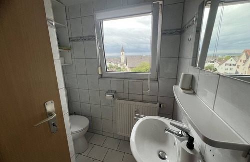 Ulm Apartment | Schönes Zimmer mit integriertem Bad - ideal für Geschäftsreisen