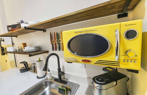 Chandler Apartment | SCH20 - Kawelohea Studio suite. ʻoluʻolu komo