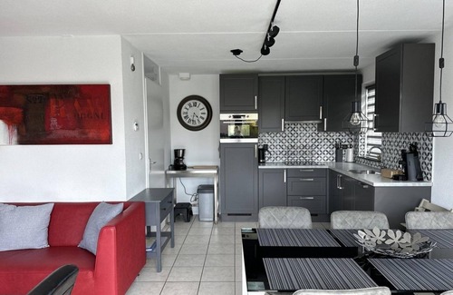 Breskens House | Scheldeveste type Schelde is a spacious detached bungalow for 6 persons with a spacious garden. With approx. 112m2 of living space, you have a lovely living room and open kitchen.