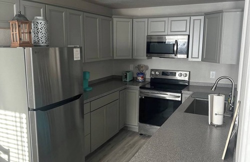 Converse House | Schertz Country Farmhouse on 1 acre with Gameroom