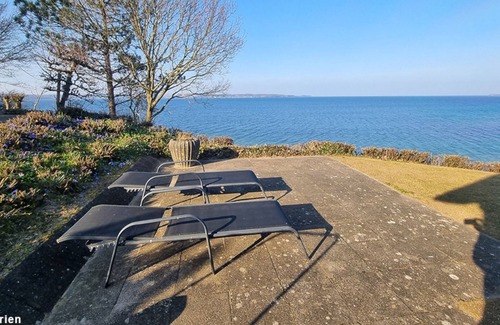 Aabenraa House | Schickes Ferienhaus mit Wunderbaren Meerblick für 6 Personen