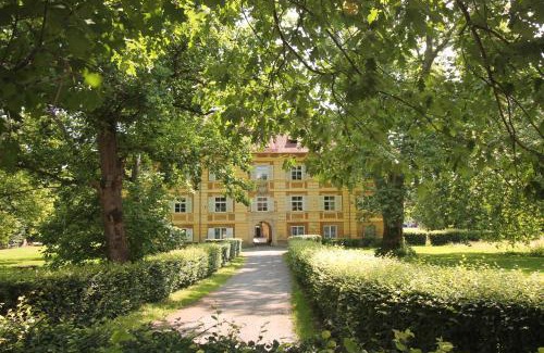 Deutschlandsberg Apartment | Schloss Frauenthal