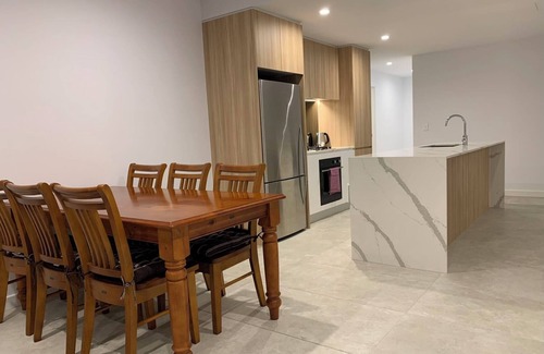 Schofields Apartment | Schofields Brand New 2 Br Apt｜Parking + Privacy