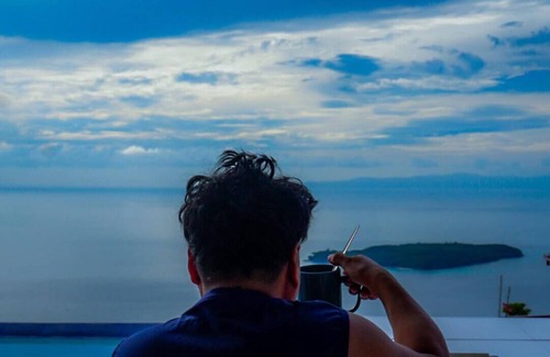 Oslob House | SCIA Hills Resort - Exclusive Resort + Pool + Wifi + HBO + Netflix