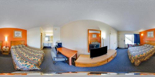 Collinsville Hotel | Scottish Inns Collinsville - Martinsville