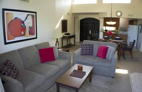 Arcadia Condo | Scottsdale Camelback Resort Elegant 2BR Condo with Garden