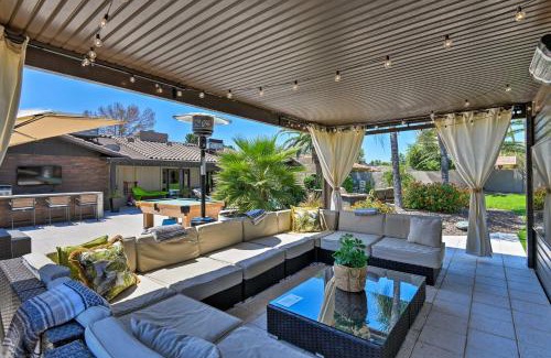 Buenavante House | Scottsdale Oasis with Outdoor Bar and Pool!