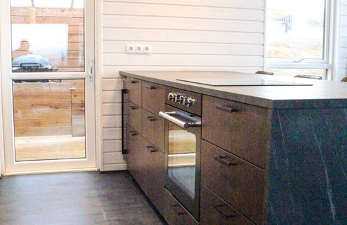 Selfoss Cabin | Sensational cabin with hot tub, sauna, fire place, 85" TV and magical views