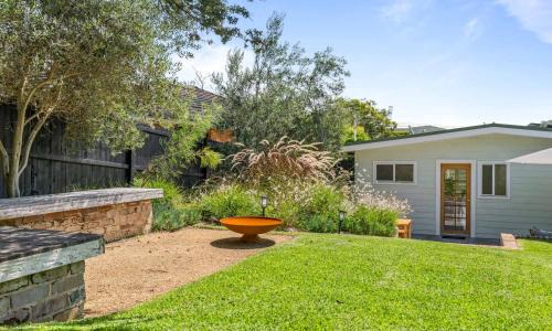 Forresters Beach House | Sea Breeze by Coast Hosting