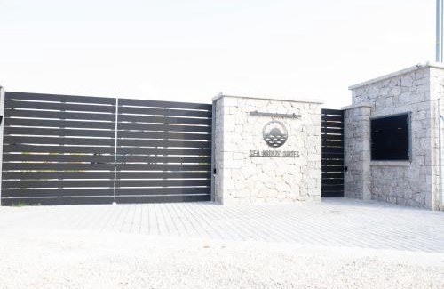 Kandia Villa | Sea breeze suites Maistro 4per with private pool