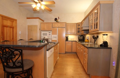Ocean Park Hotel | Sea Cliff House Motel