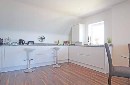 Felixstowe Condo | Sea front luxury apartment with sea views