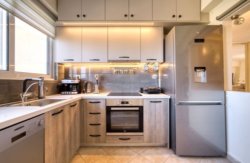 Lavreotiki Apartment | Sea & Mountain View - Family-friendly - with office