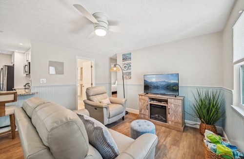 South Sarasota House | Sea Shell: Pool, Hot tub, new Renovation, Sleeps 4
